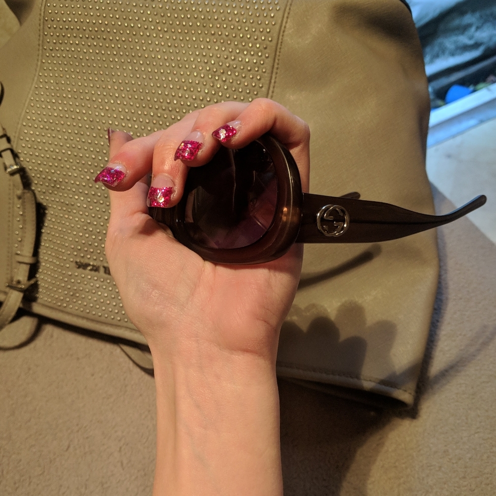 Authentic Gucci sunglasses - Picture 2 of 11